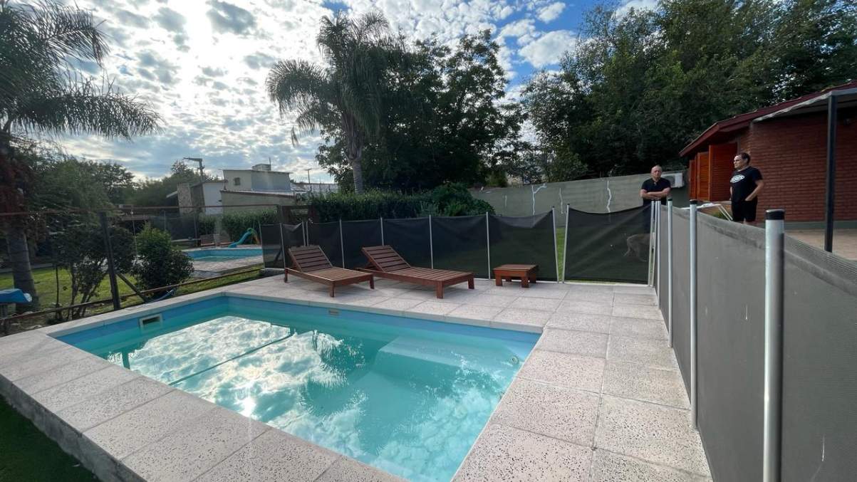 CASA (3 DORM)   DEPTO (2 DORM), EN VILLA CARLOS PAZ,  BARRIO SANTA RITA