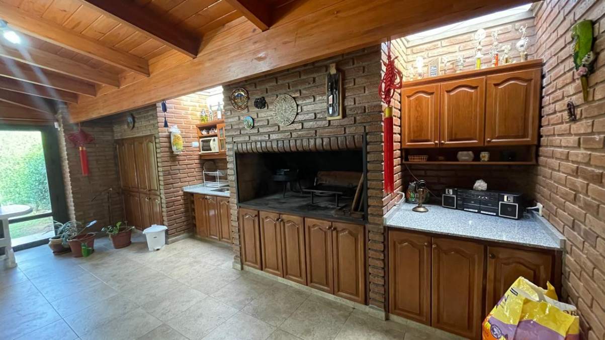 CASA (3 DORM)   DEPTO (2 DORM), EN VILLA CARLOS PAZ,  BARRIO SANTA RITA