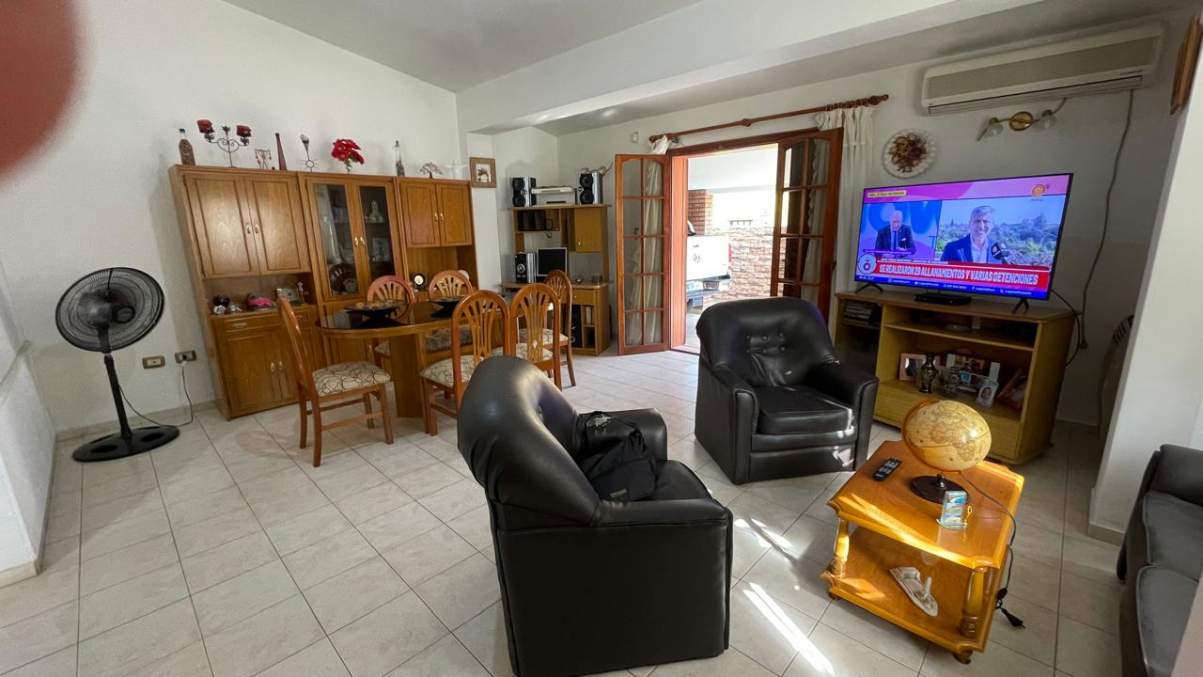 CASA (3 DORM)   DEPTO (2 DORM), EN VILLA CARLOS PAZ,  BARRIO SANTA RITA