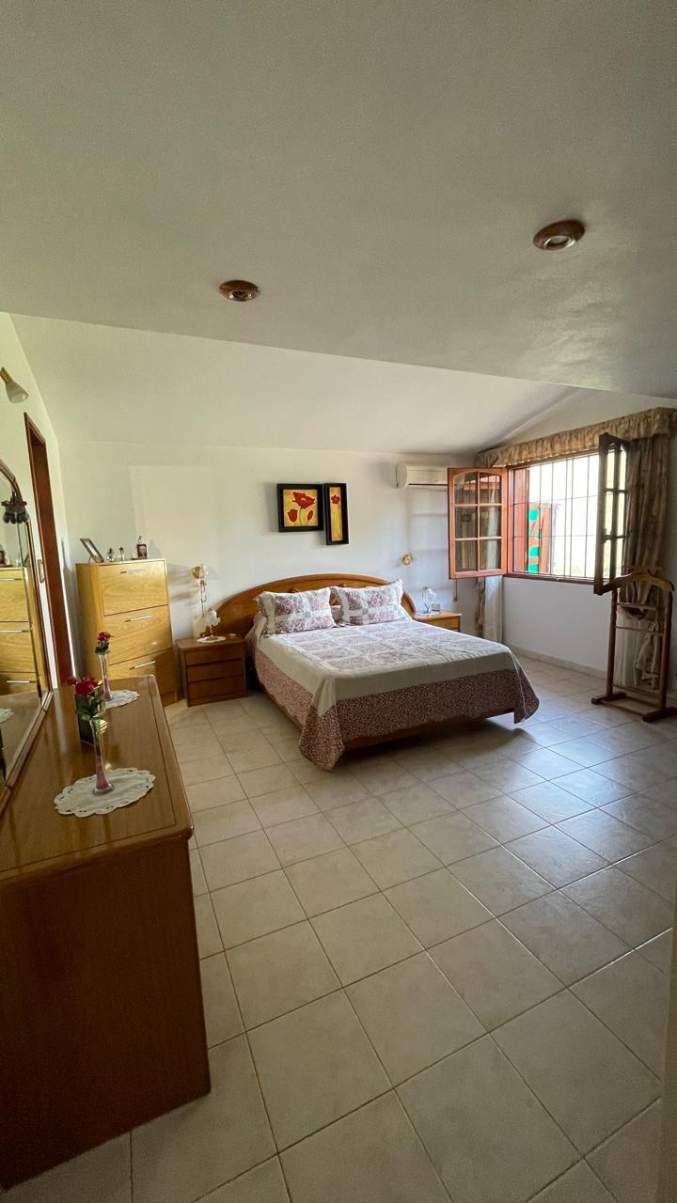 CASA (3 DORM)   DEPTO (2 DORM), EN VILLA CARLOS PAZ,  BARRIO SANTA RITA