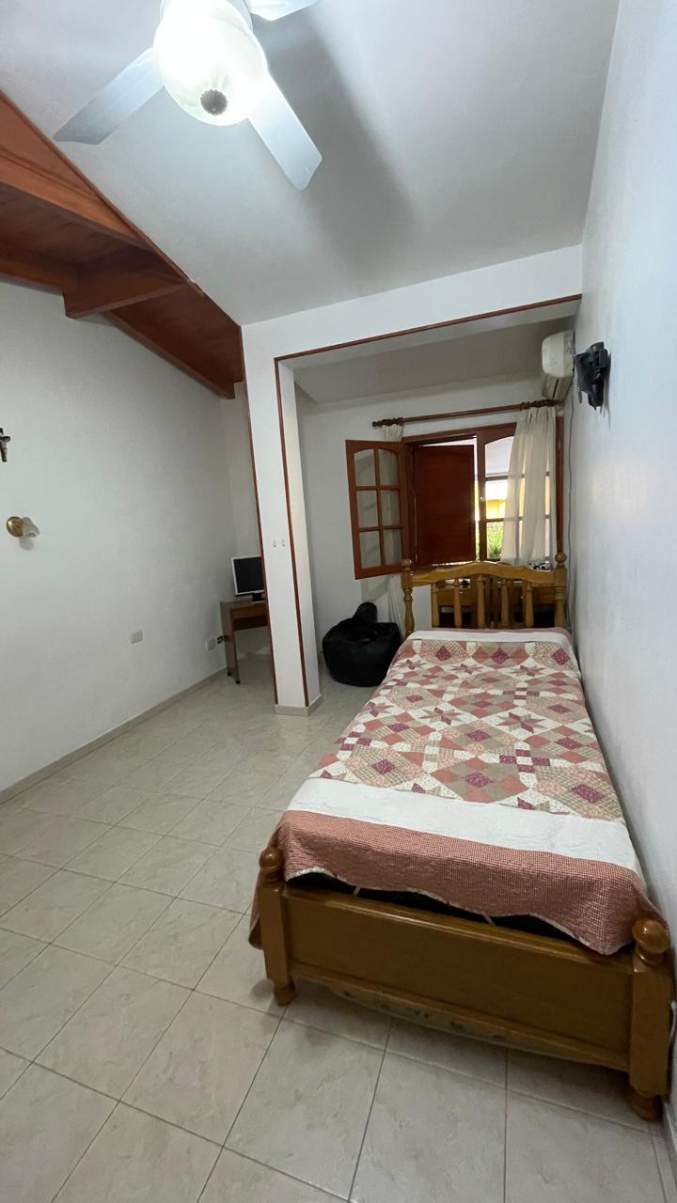 CASA (3 DORM)   DEPTO (2 DORM), EN VILLA CARLOS PAZ,  BARRIO SANTA RITA