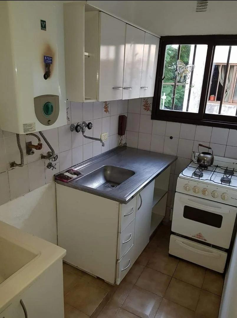 DEPTO EN VENTA DE 1 DORM. EN B° ALBERDI - MUY CERCA DEL HOSP. DE CLINICAS