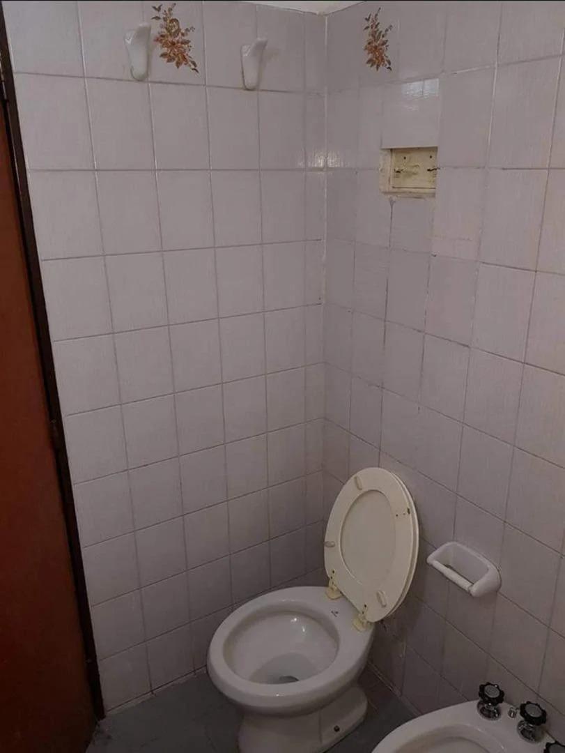 DEPTO EN VENTA DE 1 DORM. EN B° ALBERDI - MUY CERCA DEL HOSP. DE CLINICAS