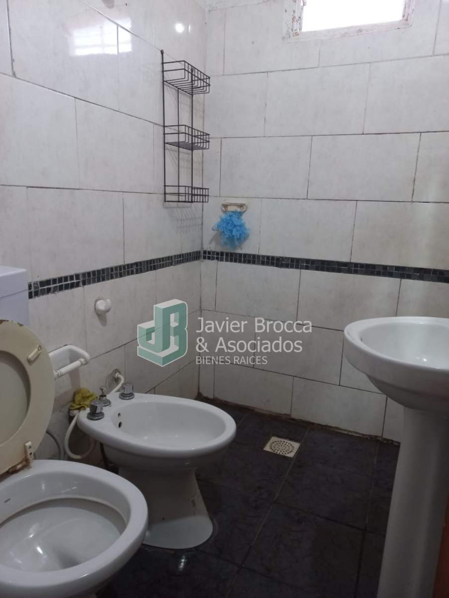 Casa   Departamento en Venta,  Santa María de Punilla -  3 Dorm. - 1 Dorm. - Vista a las Sierras!!