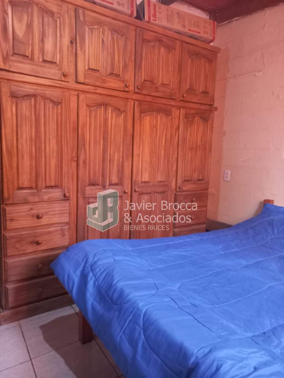 Casa   Departamento en Venta,  Santa María de Punilla -  3 Dorm. - 1 Dorm. - Vista a las Sierras!!