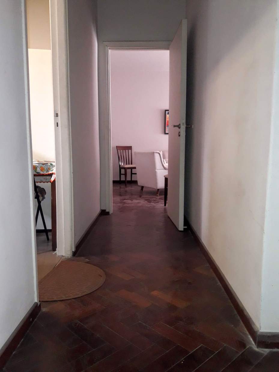Vendo departamento 3 dormitorios con cochera. Centro