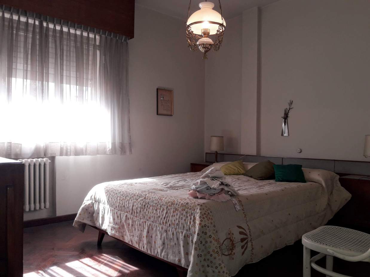 Vendo departamento 3 dormitorios con cochera. Centro