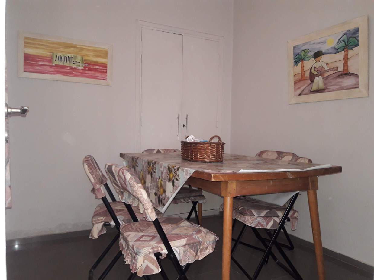 Vendo departamento 3 dormitorios con cochera. Centro