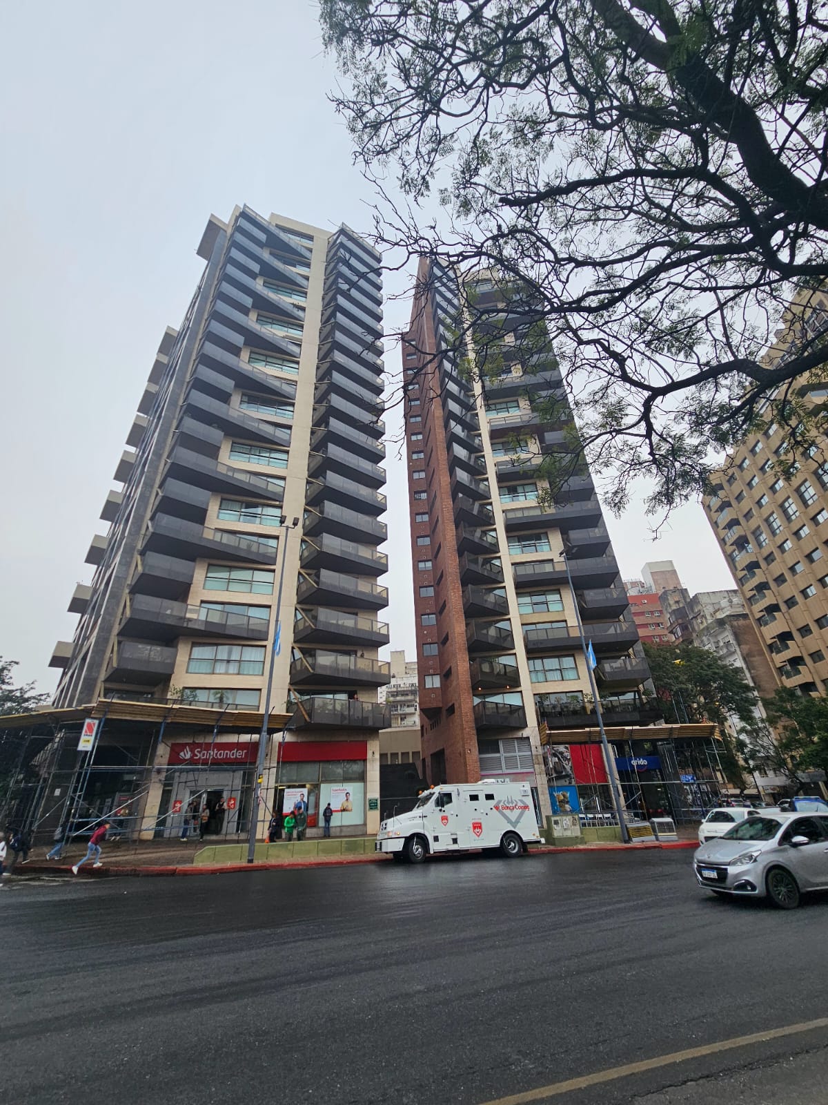 ESPECTACULAR PISO CON COCHERA EN TORRES DE LA PLAZA, CON UNA DE LAS MEJORES VISTAS! LO VAS A PERDER