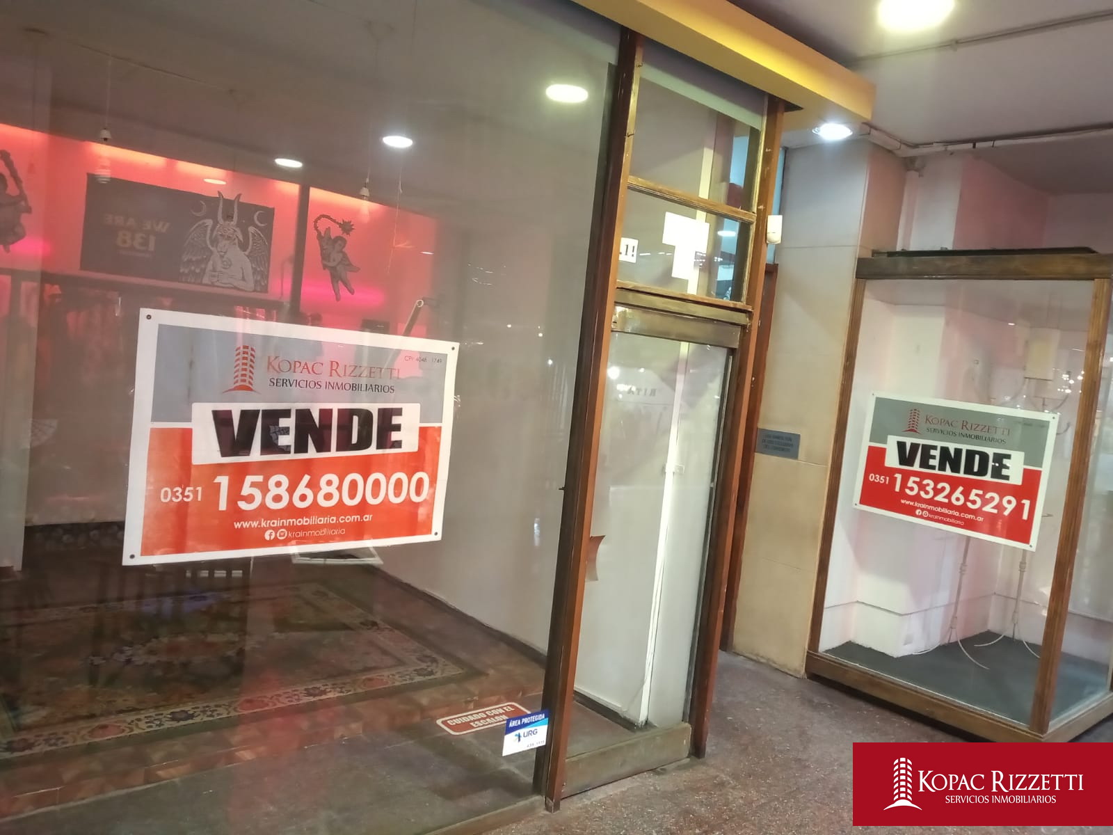 GALERIA LIBERTAD (9 DE JULIO 150) - VENTA 2 LOCALES 16 M2