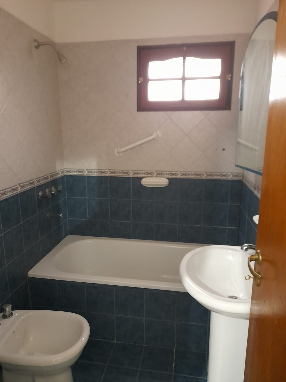 VENTA CASA B° SAN MARTÍN- 2 DORM-2 BAÑOS-CAPILLA DEL MONTE
