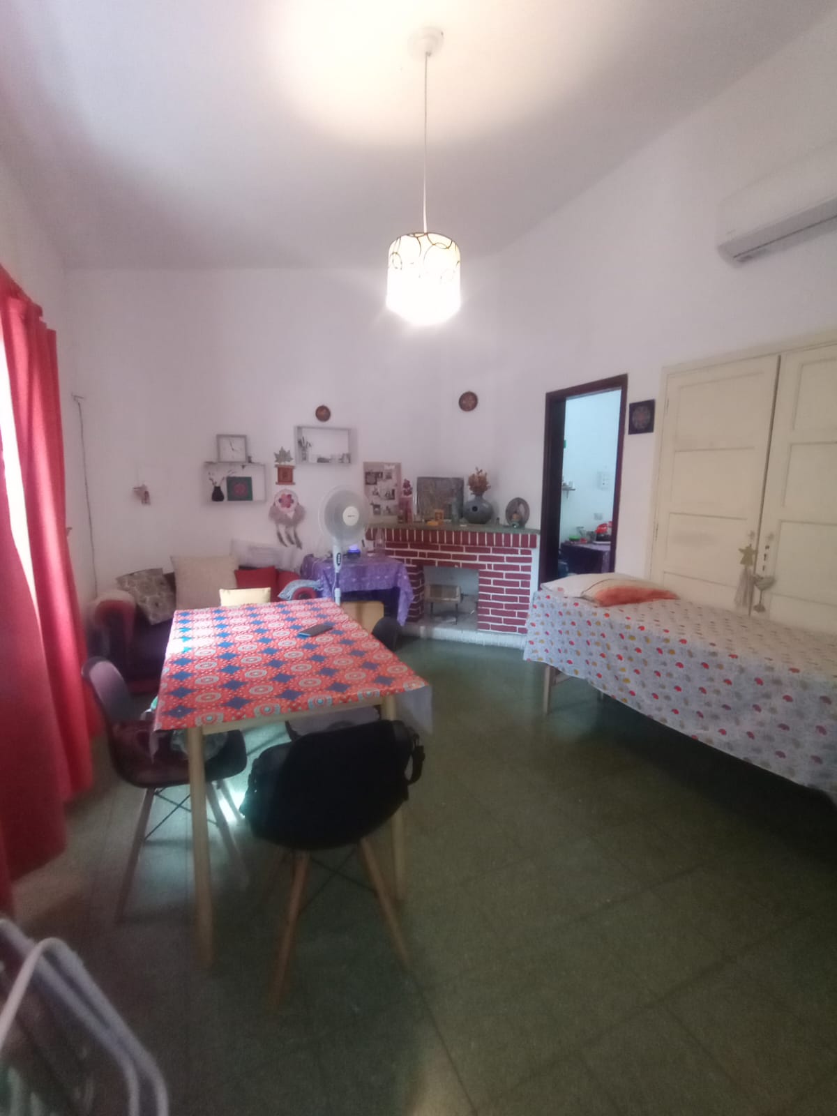 CASA DE 3 DORM. EN VENTA A MEDIA CUADRA DE AV. COLON - GARZON MACEDA 292