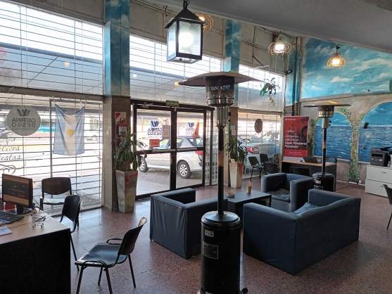 Salón comercial en Venta - 370 m2 - Av. Fuerza Aérea 3500 - B° Ameghino Norte