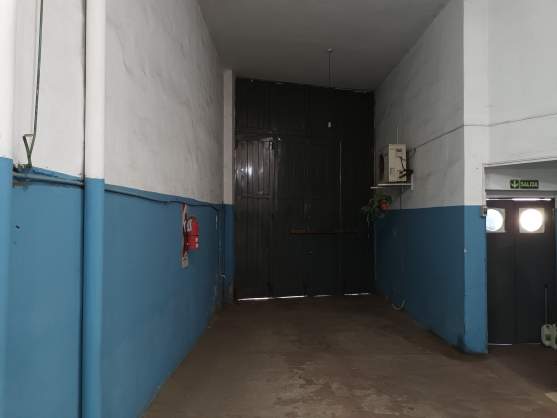 Salón comercial en Venta - 370 m2 - Av. Fuerza Aérea 3500 - B° Ameghino Norte