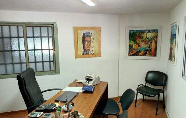 Salón comercial en Venta - 370 m2 - Av. Fuerza Aérea 3500 - B° Ameghino Norte
