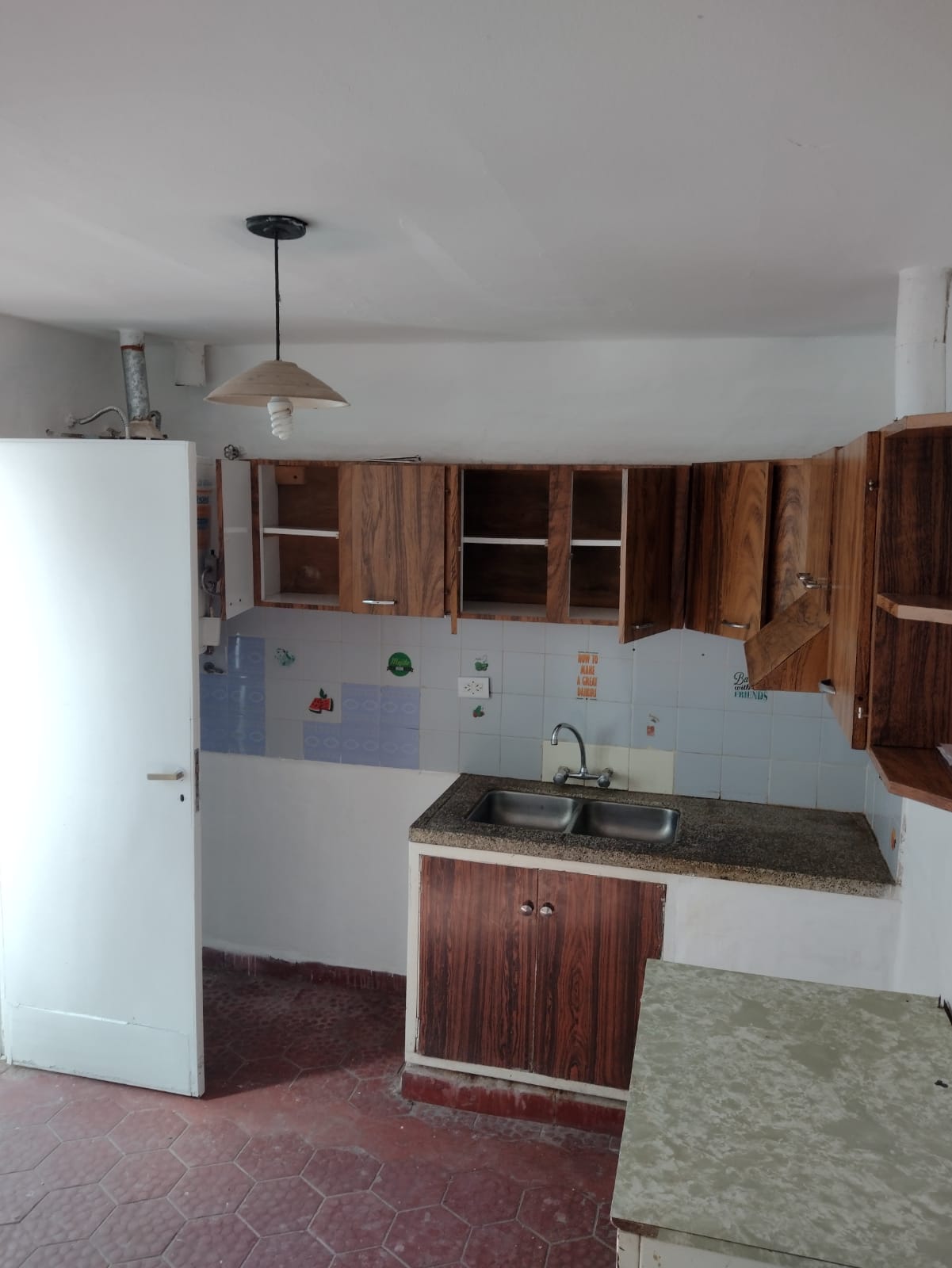 APTO CREDITO - CASA DE 2 DORM. EN VENTA EN OLEGARIO CORREA al 2000