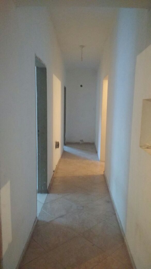 CASA DE 3 DORM. EN VENTA A DOS CUADRAS DE AV. COLON