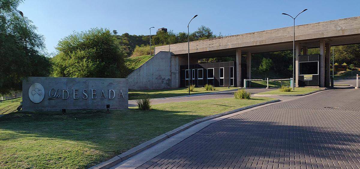Lote exclusivo en Country La Deseada: 1150,07 m.