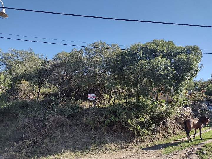 Lote en Río Ceballos - Barrio Serrano con vistas a la reservita