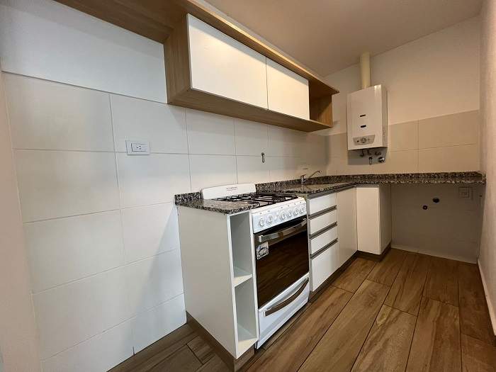 Dpto en venta frente al Pque. Sarmiento - Nueva Córdoba- 1 dor c-balcón