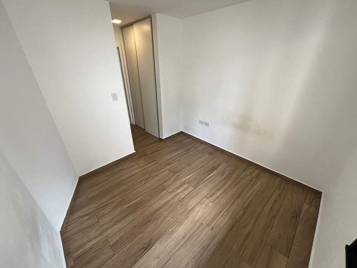 Dpto en venta frente al Pque. Sarmiento - Nueva Córdoba- 1 dor c-balcón