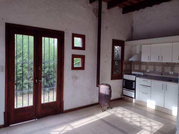 Casa en venta en El Talar - Mendiolaza- 2 dor-pileta. Escritura