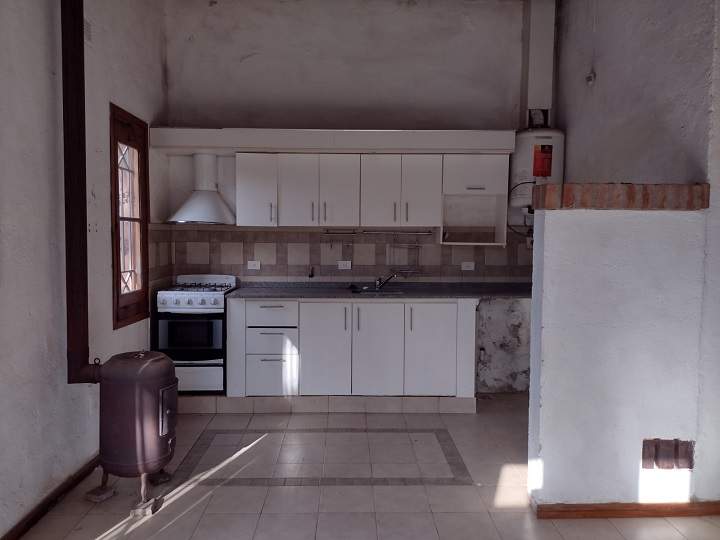 Casa en venta en El Talar - Mendiolaza- 2 dor-pileta. Escritura
