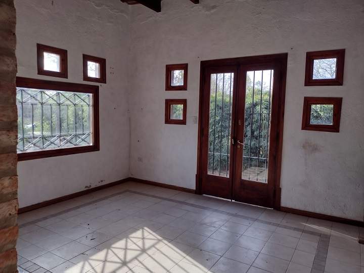 Casa en venta en El Talar - Mendiolaza- 2 dor-pileta. Escritura