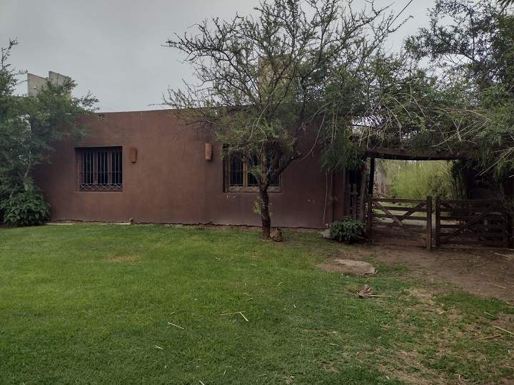 Casa en venta en El Talar - Mendiolaza- 2 dor-pileta. Escritura