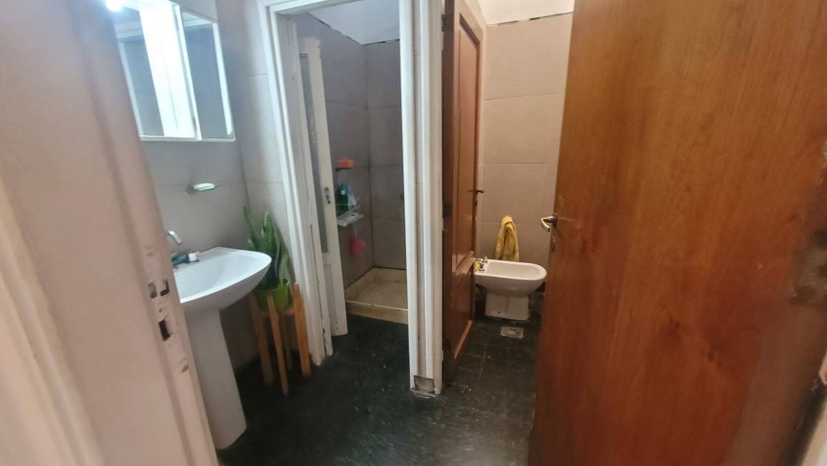 Casa en venta en Gral Paz - 3 niveles-4dor-pileta- Escritura