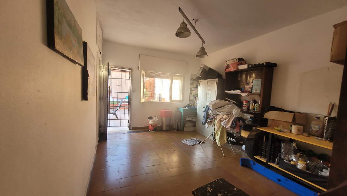 Casa en venta en Gral Paz - 3 niveles-4dor-pileta- Escritura