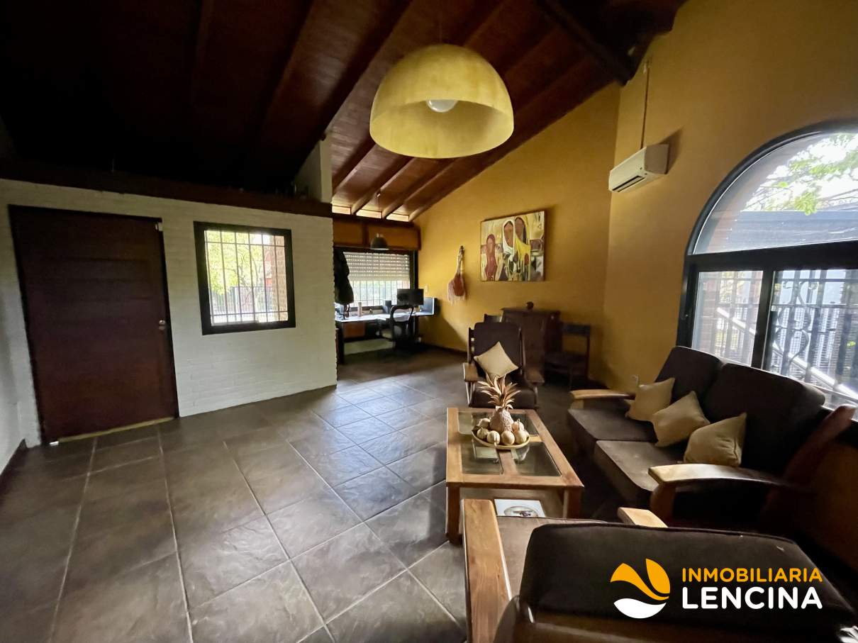 Casa en Venta - 3 Dormitorios - Santa Rita