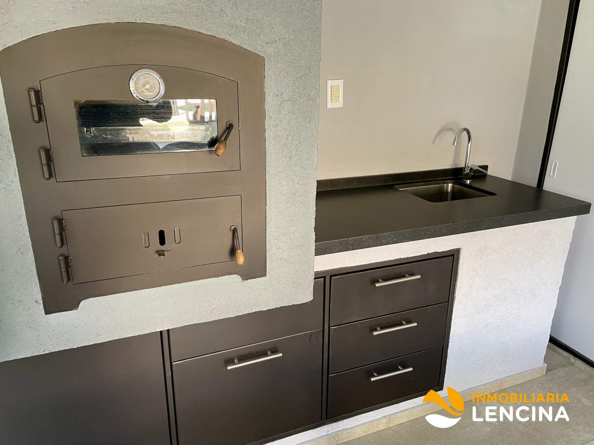 Casa en Venta - 3 Dormitorios - Santa Rita