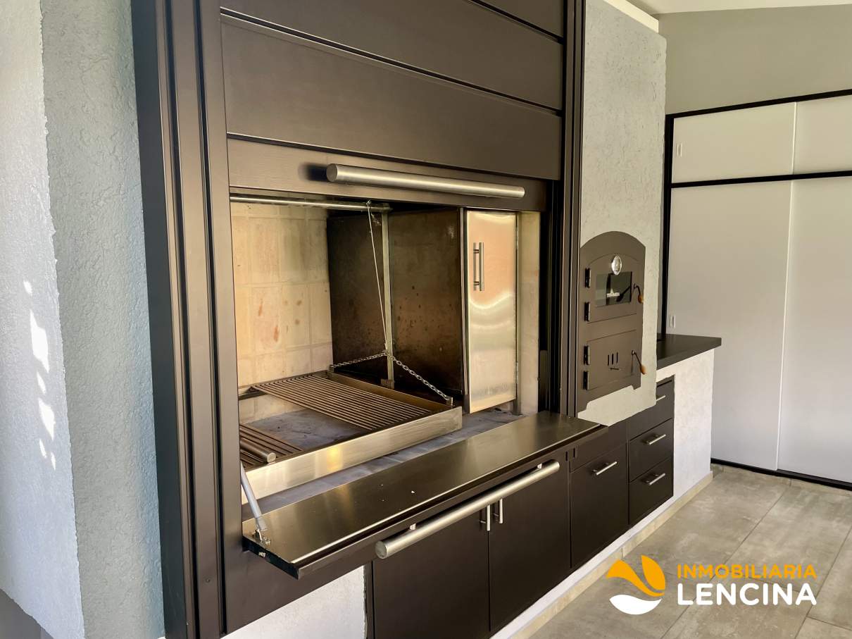 Casa en Venta - 3 Dormitorios - Santa Rita