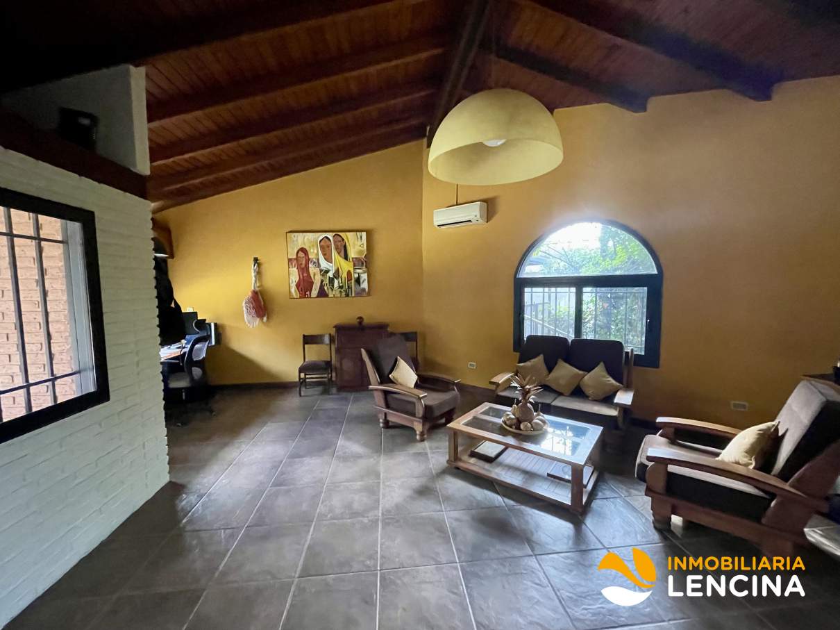 Casa en Venta - 3 Dormitorios - Santa Rita