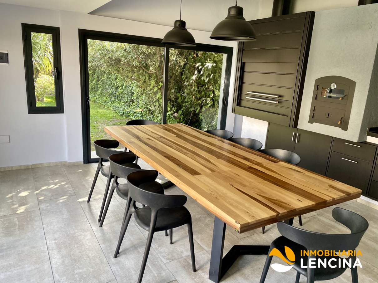Casa en Venta - 3 Dormitorios - Santa Rita