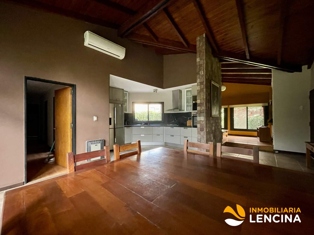 Casa en Venta - 3 Dormitorios - Santa Rita