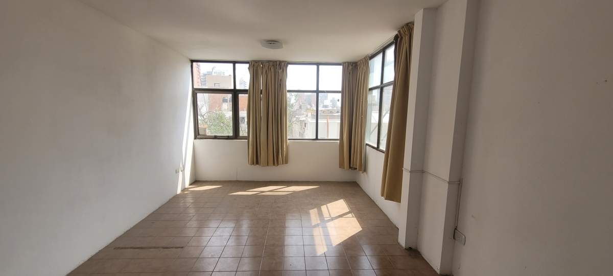 Oficina en venta en zona tribunales. Corro 340 a mts de Bv. San Juán