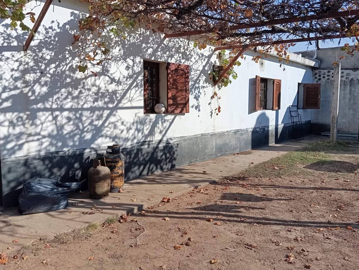 EN LAS TAPIAS CERCA DE TODO  GRAN LOTE !!!!!!!!!!!!!!!!!!!!!!!