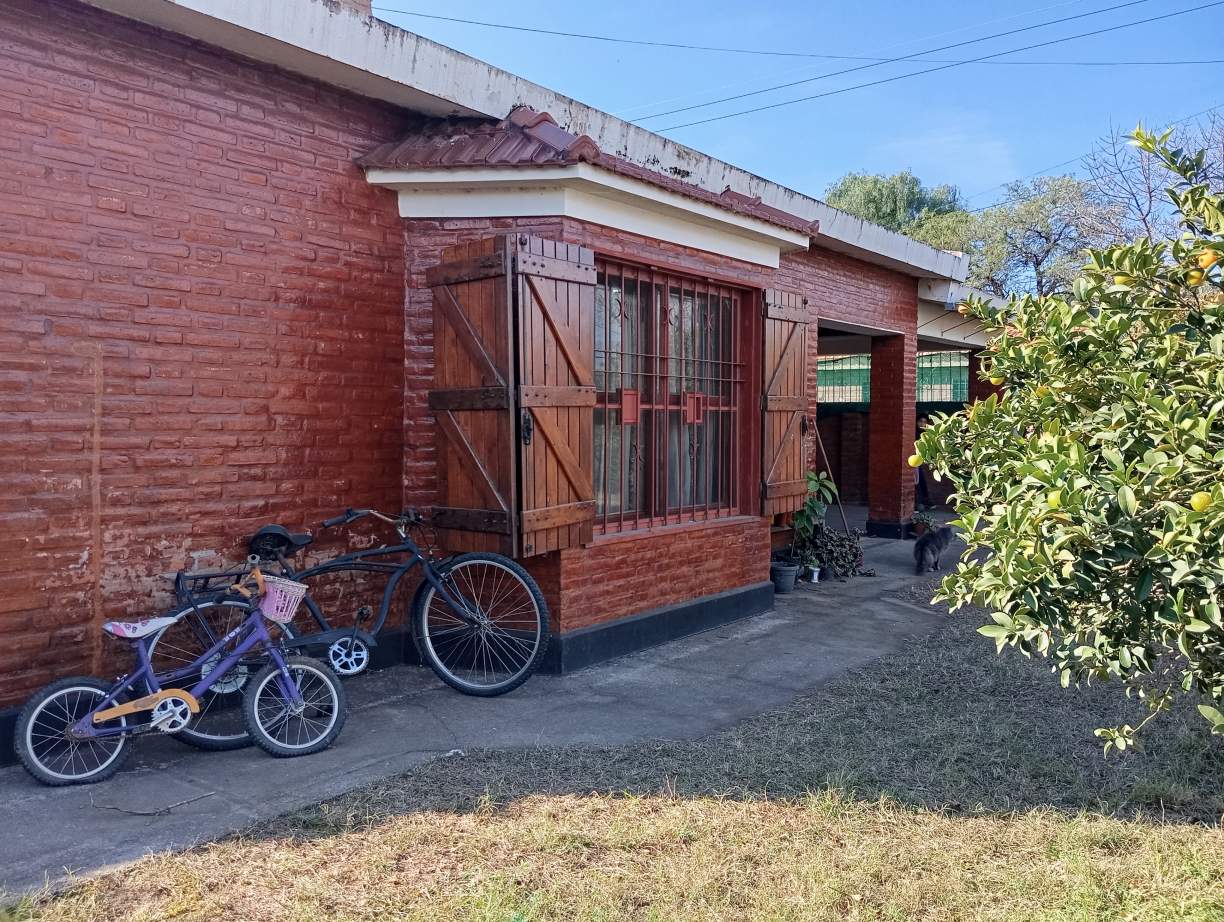 EN LAS TAPIAS CERCA DE TODO  GRAN LOTE !!!!!!!!!!!!!!!!!!!!!!!