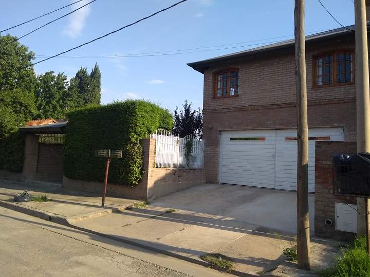 Imperdible casa en venta a 5 cuadras de Mujer Urbana- Padre Claret