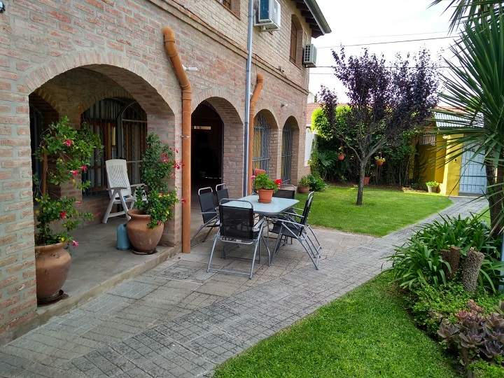 Imperdible casa en venta a 5 cuadras de Mujer Urbana- Padre Claret