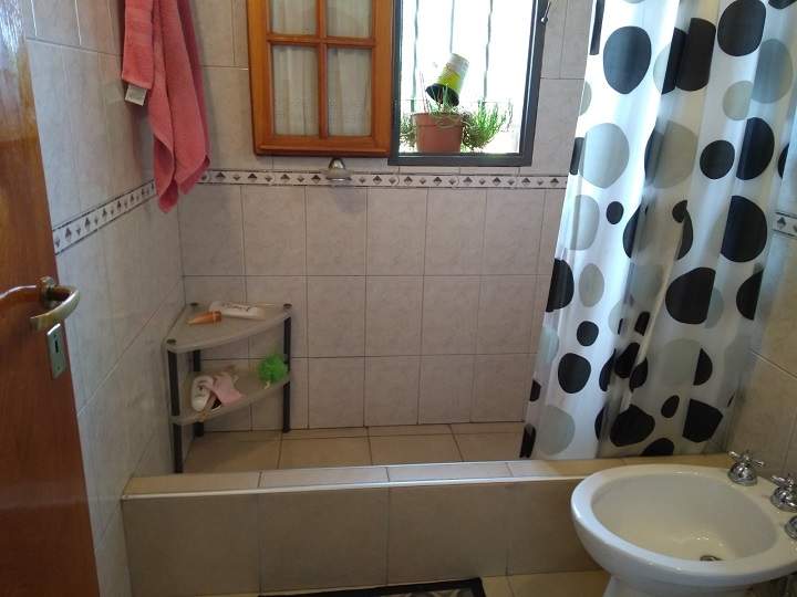 Imperdible casa en venta a 5 cuadras de Mujer Urbana- Padre Claret