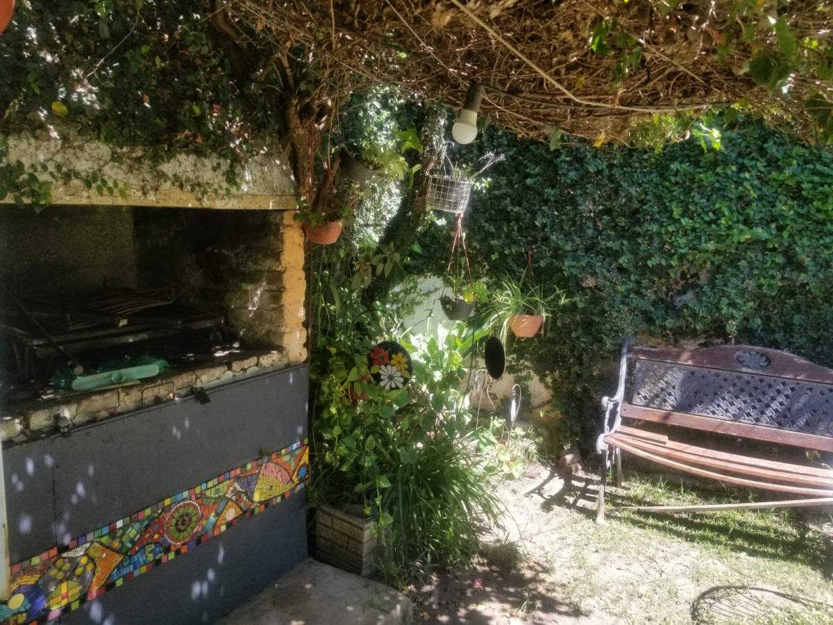 Casa en venta en B° San Fernando- 4 dor-2baños. Escritura