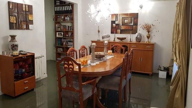 Exclusiva casa en venta en Crisol- 4 dor-3 baños-piscina-Playroom-Escritura