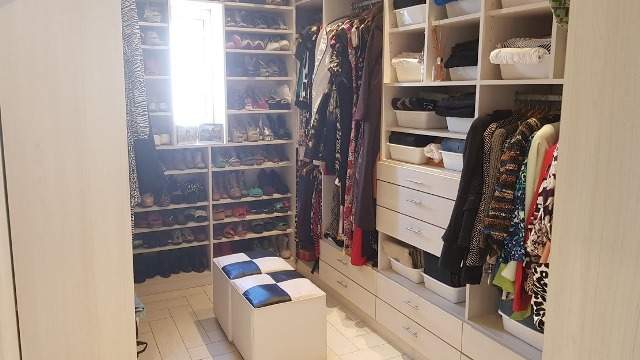 Exclusiva casa en venta en Crisol- 4 dor-3 baños-piscina-Playroom-Escritura