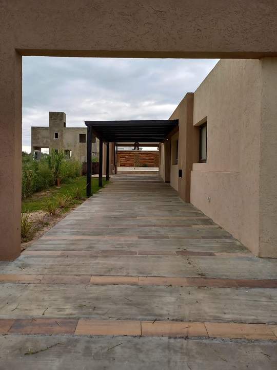 Casa a estrenar en Aires del Nordeste. Barrio cerrado con seguridad