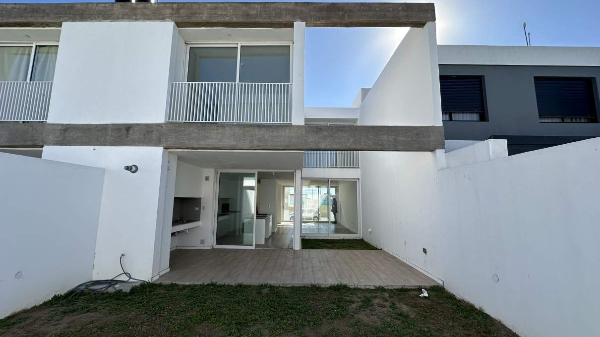 UNICO!! DUPLEX PRADOS DE MANANTIALES 3D 3B