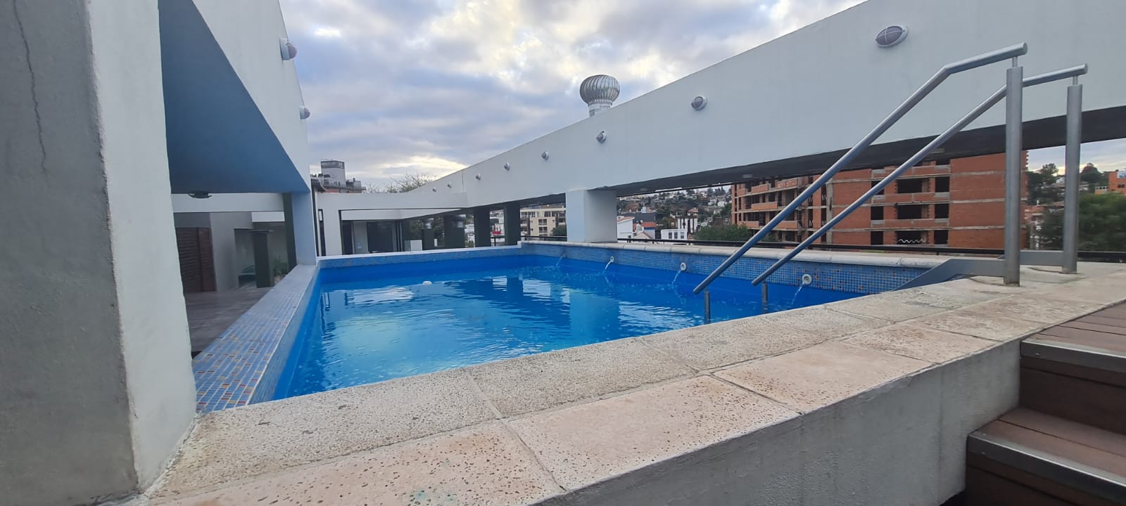 Venta Dpto 1 Dormitorio c- Cochera-Edificio Tempo-Villa Carlos Paz