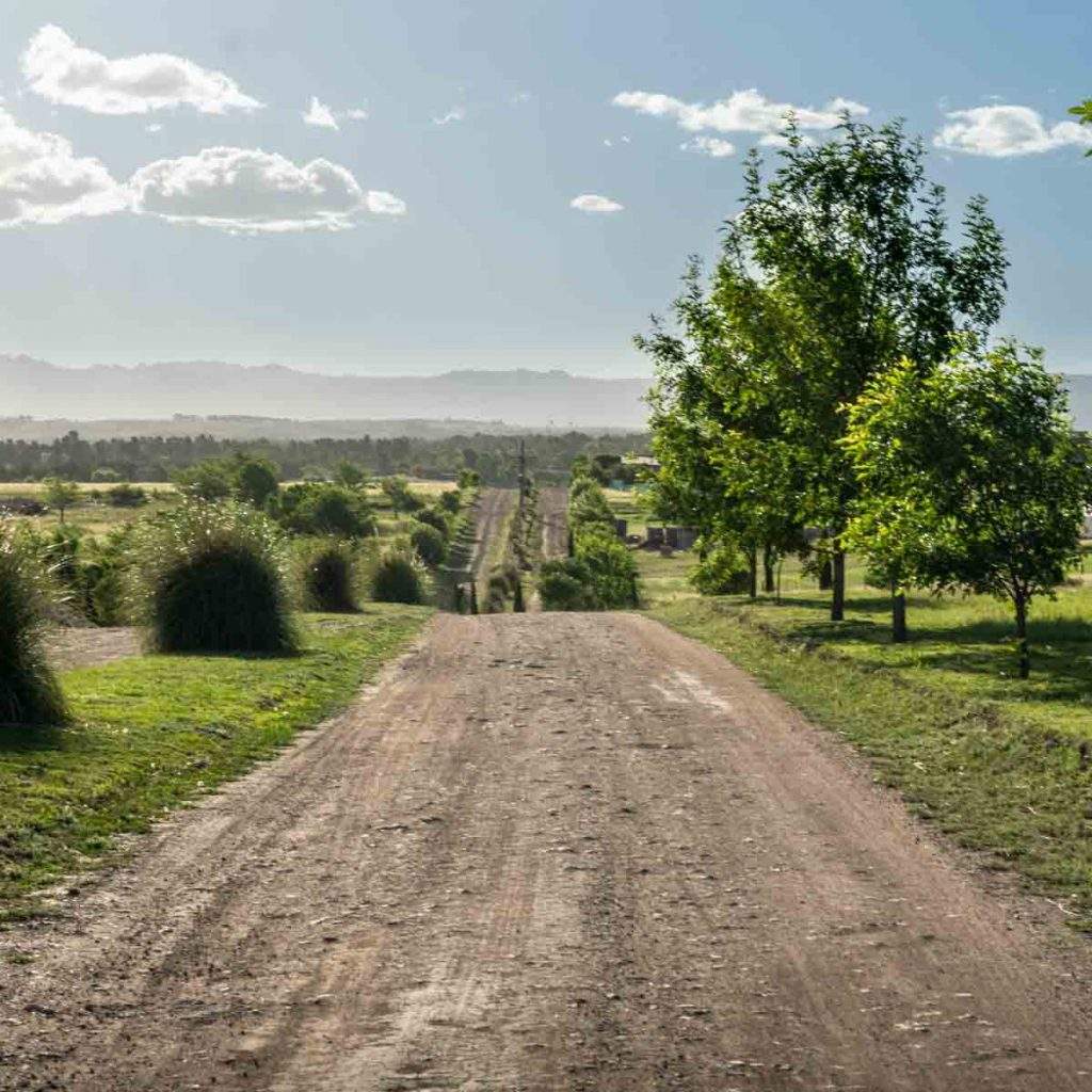 ALTOS DEL CORRAL LOTE CENTRAL CON VISTA AL LAGO Y A LAS SIERRAS